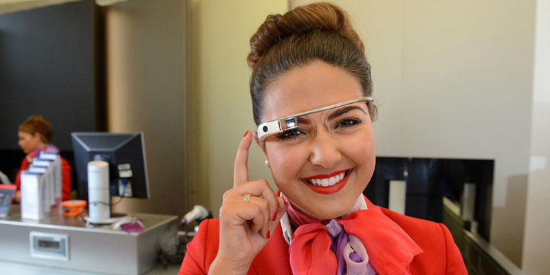 Очки Google Glass для стюардесс
